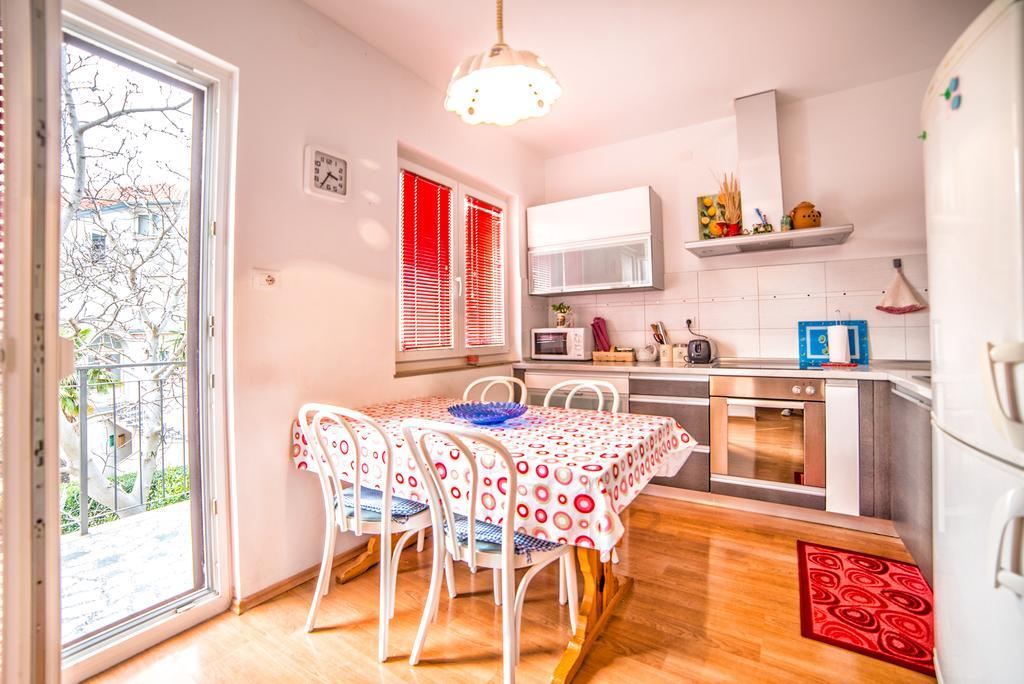 Apartment Iva Ровінь Екстер'єр фото